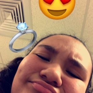 Meet your Posher, Kara